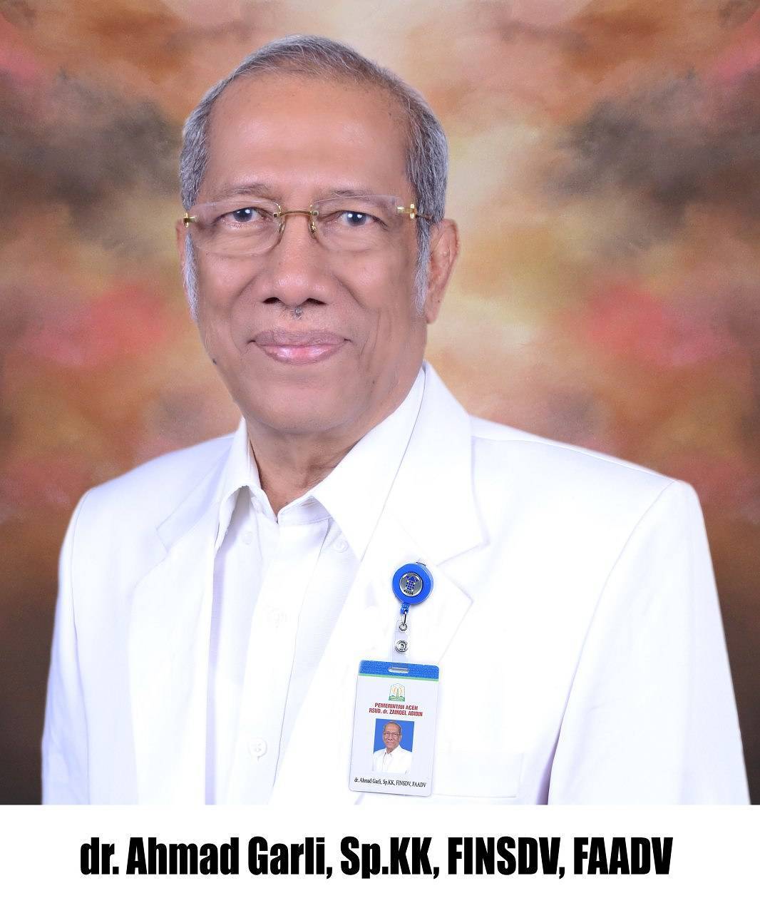 dr. Ahmad Garli Sp. D.V.E, FINSDV, FAADV